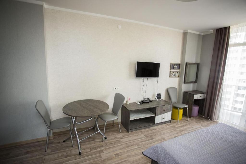 Apartment On Sherif Khimshiashvili Street 15B 巴统 外观 照片