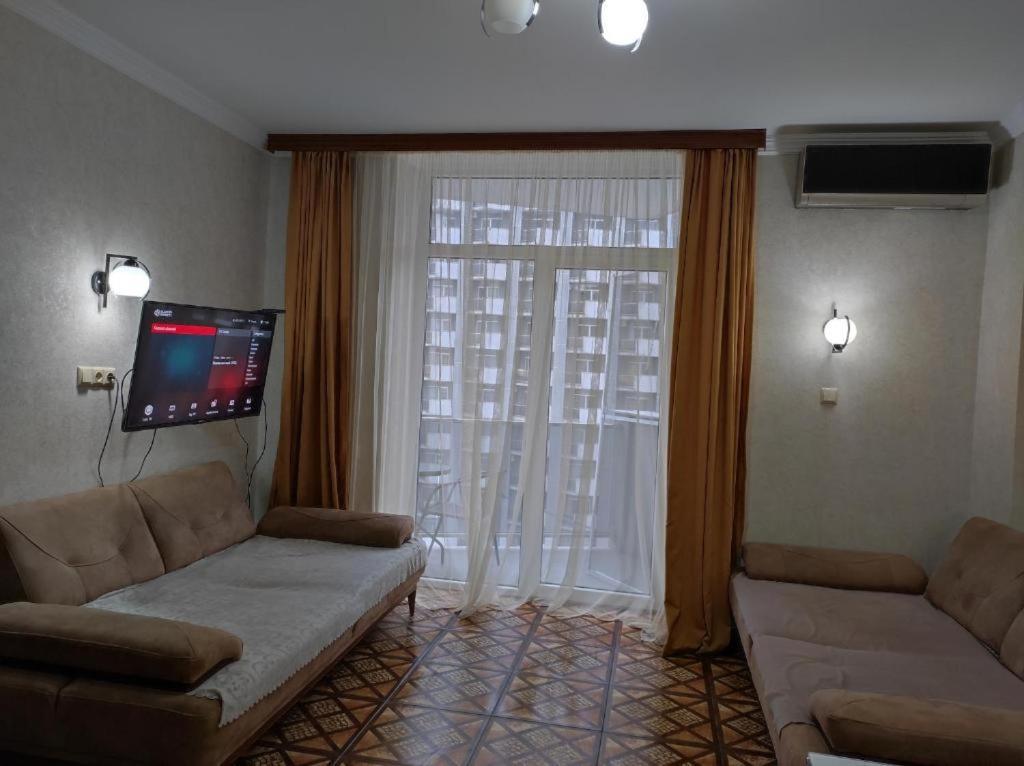 Apartment On Sherif Khimshiashvili Street 15B 巴统 外观 照片