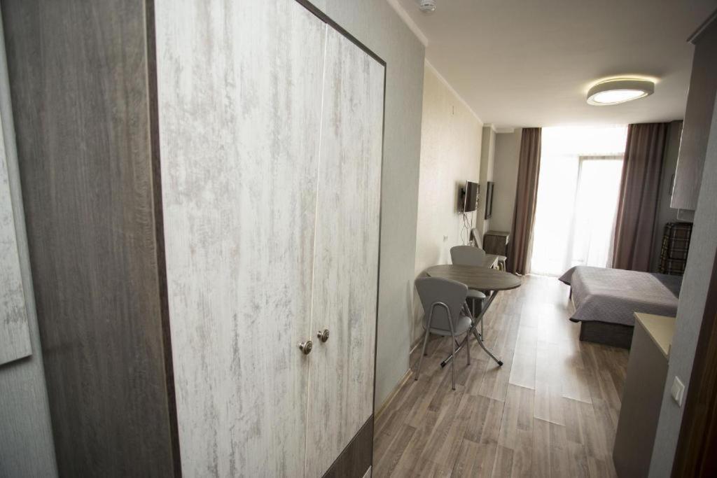 Apartment On Sherif Khimshiashvili Street 15B 巴统 外观 照片